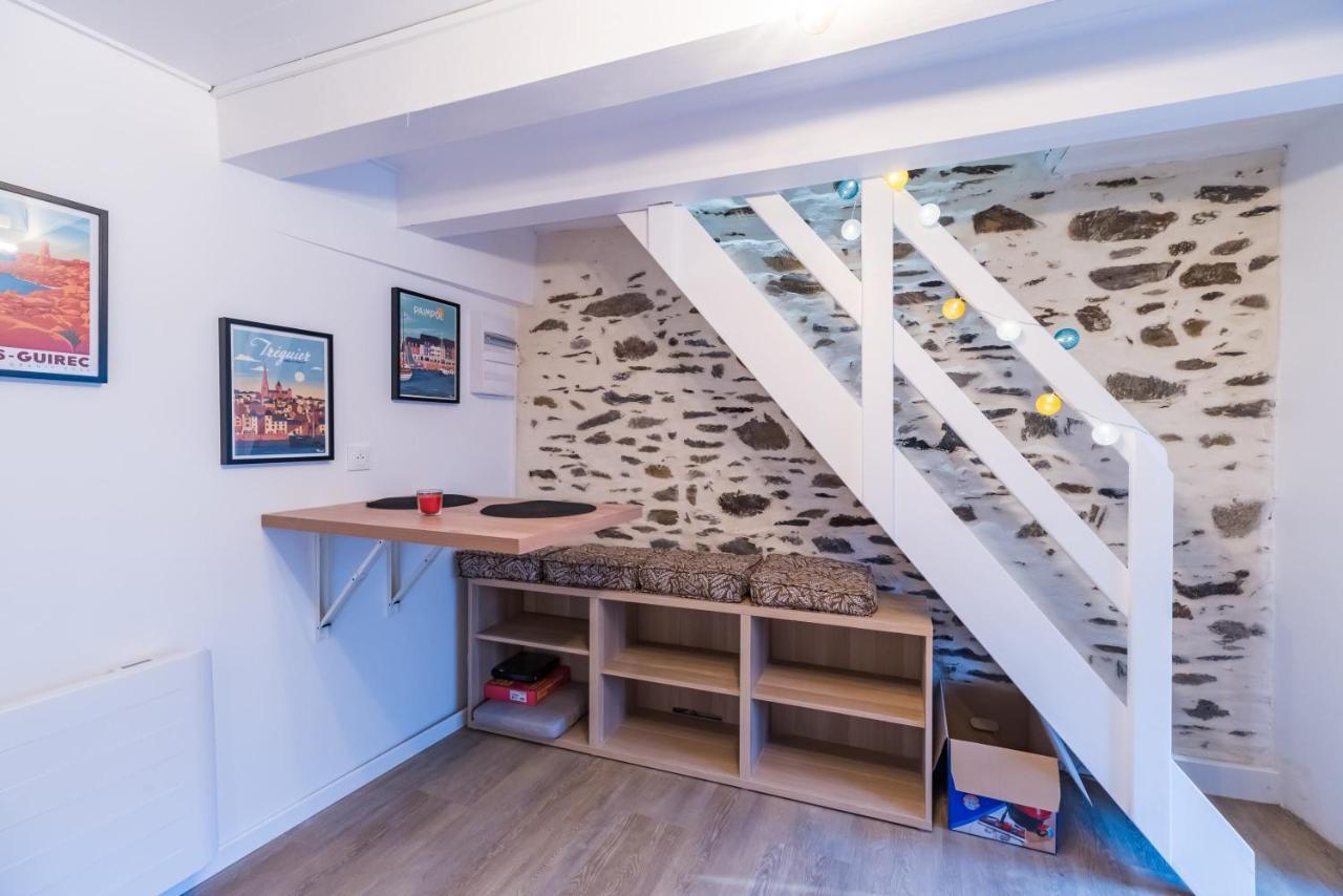 Logement Duplex Au Coeur De Treguier Apartment Luaran gambar